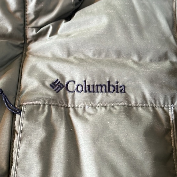 Columbia Ridgeview peak hooded jacket, green in Men’s small. - Picture 2 of 8